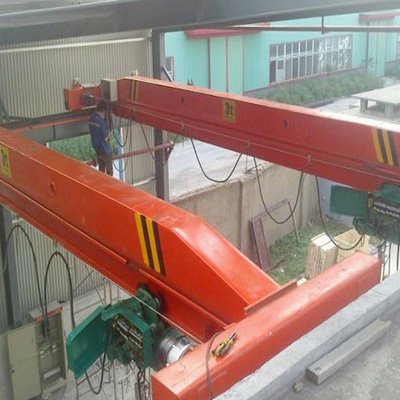 電動(dòng)葫蘆單梁橋式起重機(jī)